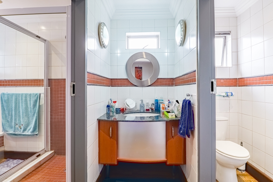 To Let 4 Bedroom Property for Rent in Silver Lakes Golf Estate Gauteng