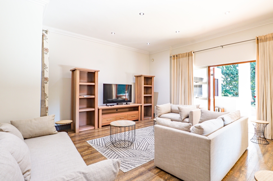 To Let 4 Bedroom Property for Rent in Silver Lakes Golf Estate Gauteng