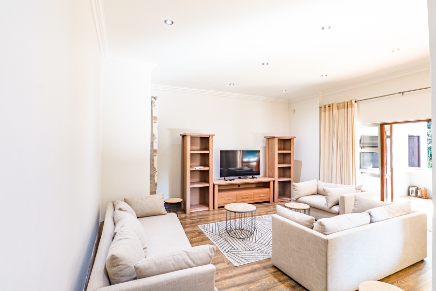 To Let 4 Bedroom Property for Rent in Silver Lakes Golf Estate Gauteng