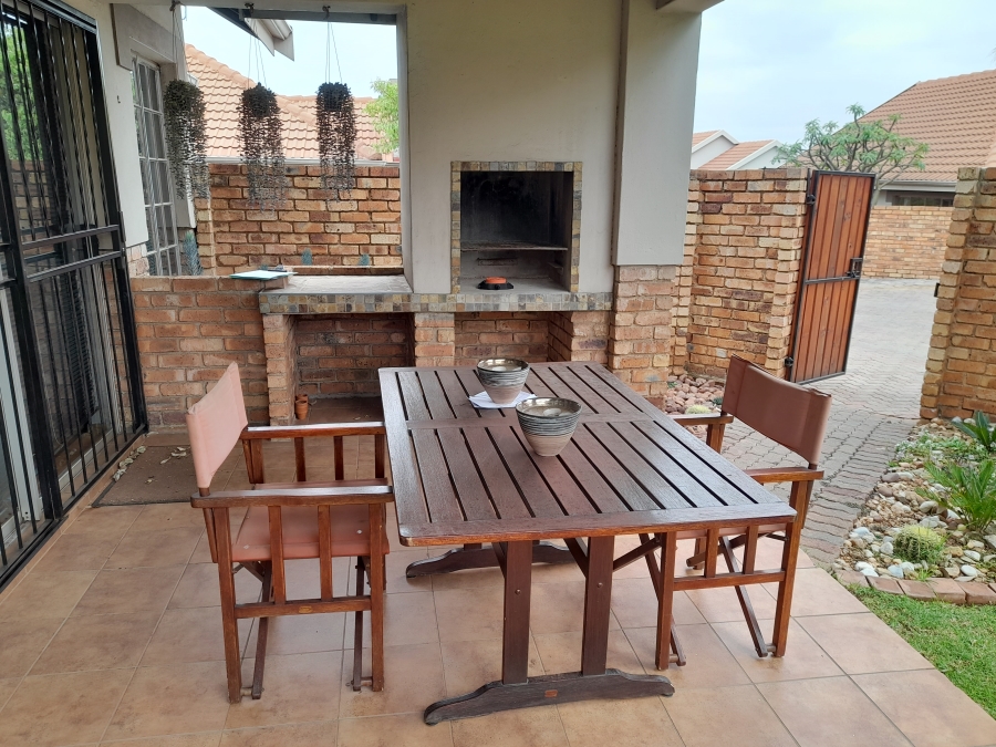 2 Bedroom Property for Sale in Amberfield Gauteng