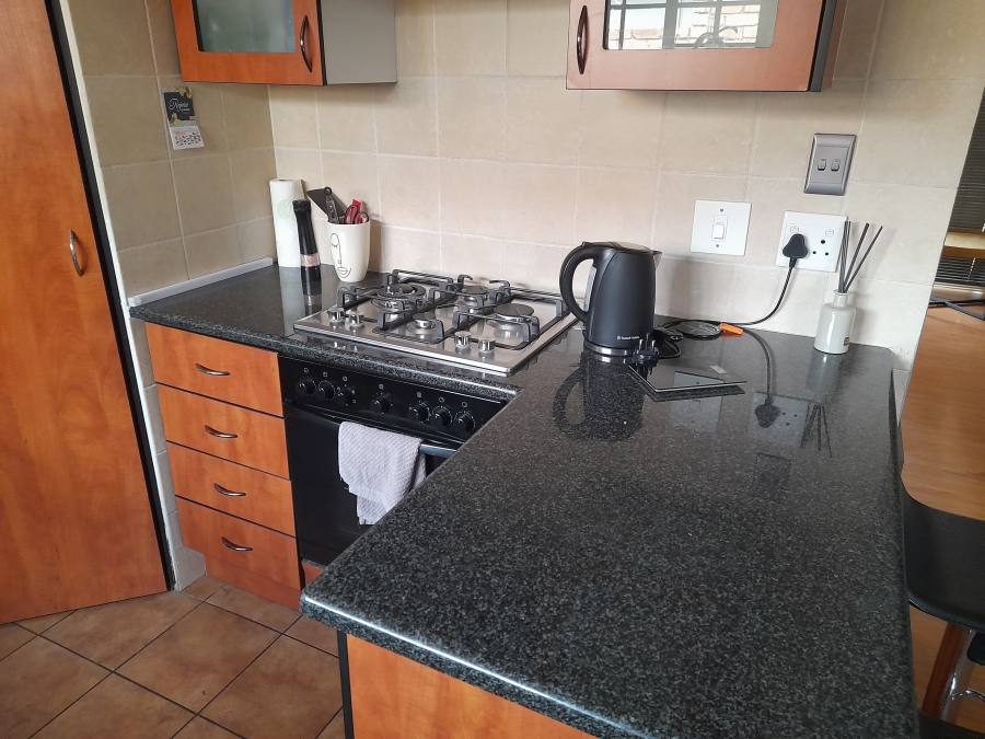 2 Bedroom Property for Sale in Amberfield Gauteng