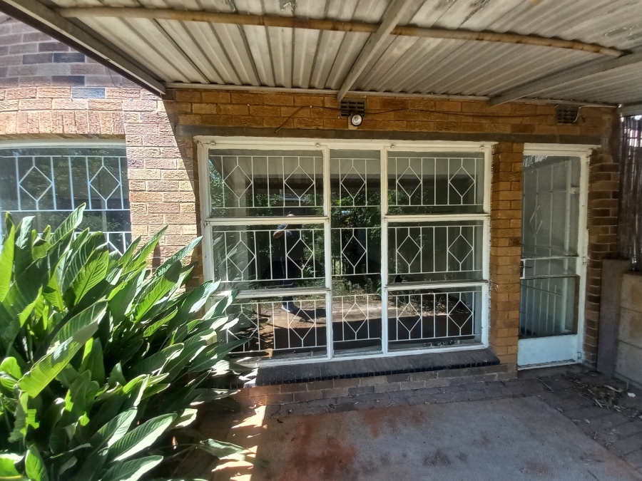 2 Bedroom Property for Sale in Windsor West Gauteng