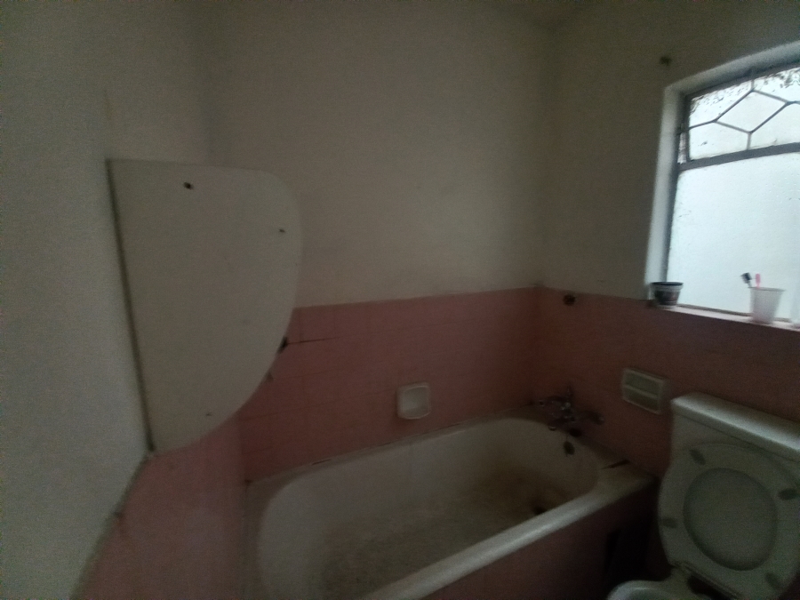 2 Bedroom Property for Sale in Windsor West Gauteng