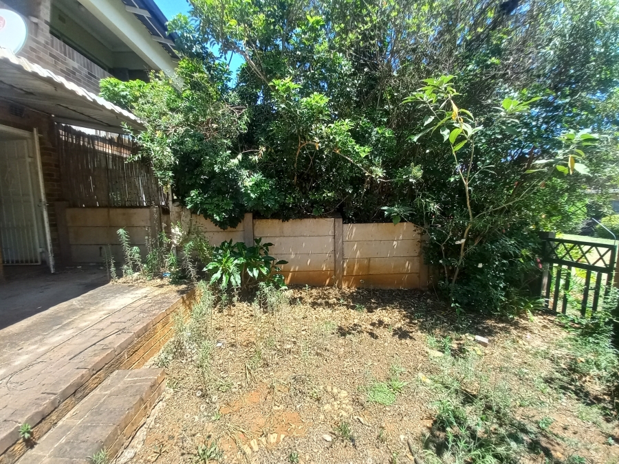 2 Bedroom Property for Sale in Windsor West Gauteng