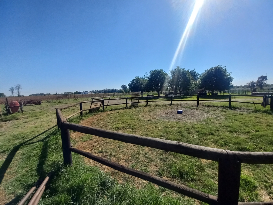 7 Bedroom Property for Sale in Lochvaal Gauteng