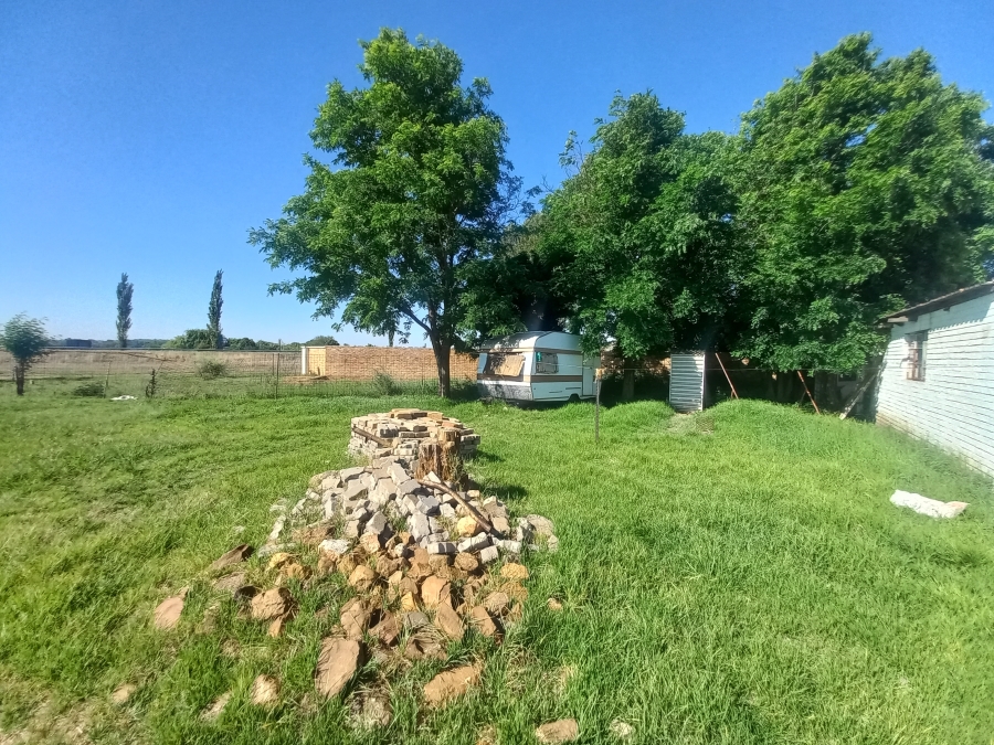 7 Bedroom Property for Sale in Lochvaal Gauteng