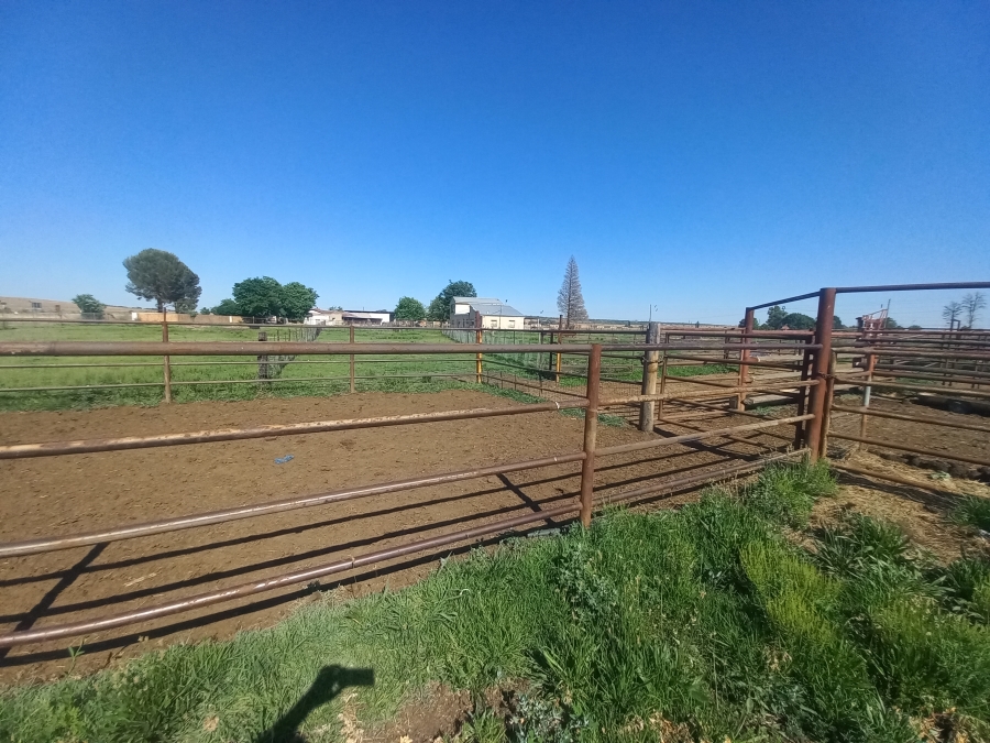 7 Bedroom Property for Sale in Lochvaal Gauteng