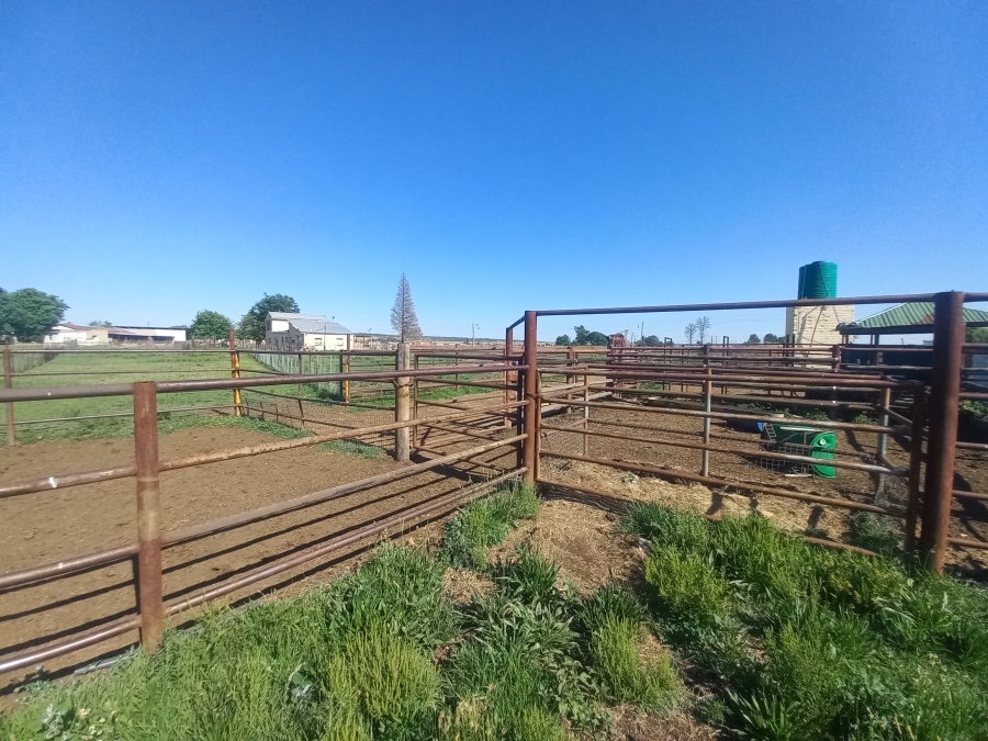 7 Bedroom Property for Sale in Lochvaal Gauteng