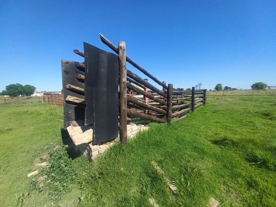 7 Bedroom Property for Sale in Lochvaal Gauteng