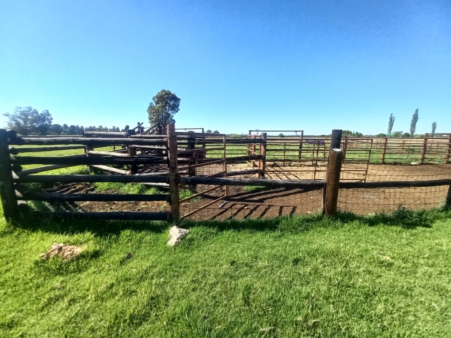 7 Bedroom Property for Sale in Lochvaal Gauteng