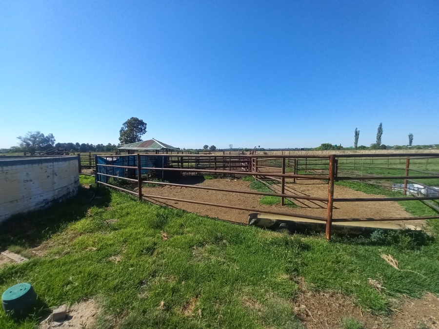 7 Bedroom Property for Sale in Lochvaal Gauteng