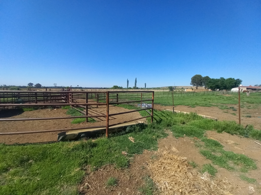 7 Bedroom Property for Sale in Lochvaal Gauteng