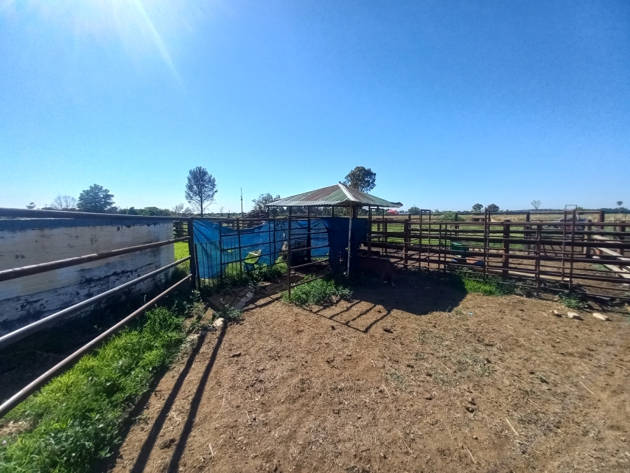 7 Bedroom Property for Sale in Lochvaal Gauteng