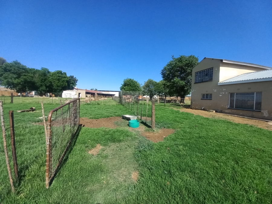 7 Bedroom Property for Sale in Lochvaal Gauteng