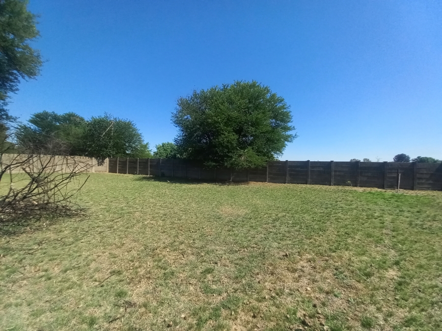 4 Bedroom Property for Sale in Theoville Gauteng