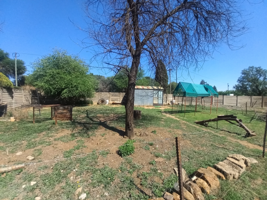 4 Bedroom Property for Sale in Theoville Gauteng