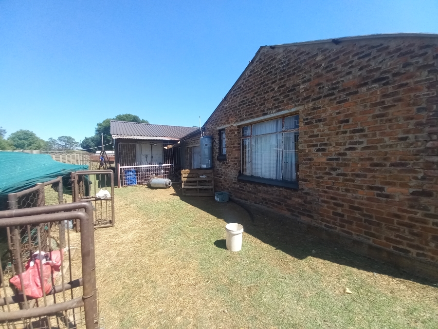 4 Bedroom Property for Sale in Theoville Gauteng