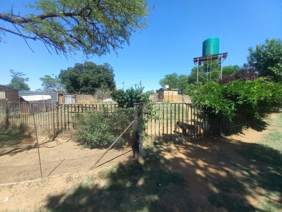 4 Bedroom Property for Sale in Theoville Gauteng