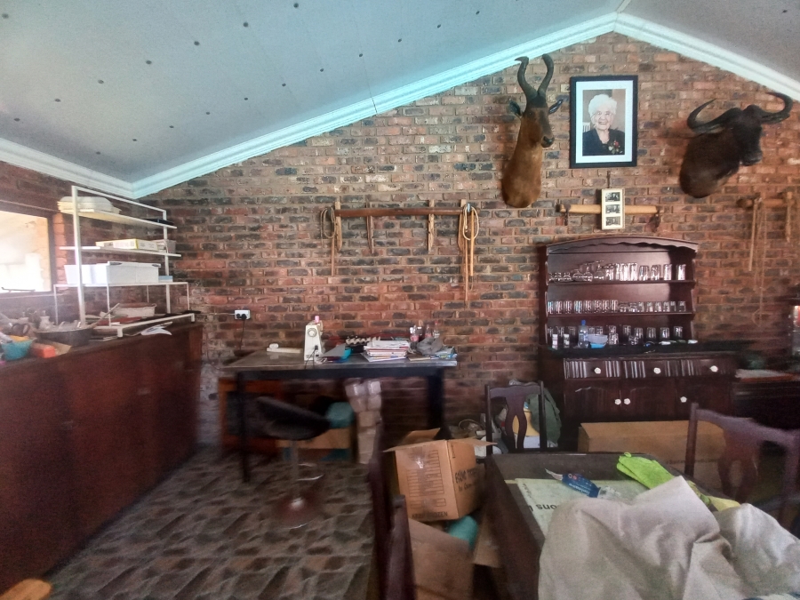 4 Bedroom Property for Sale in Theoville Gauteng