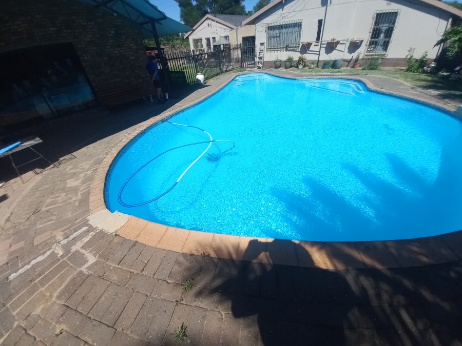 4 Bedroom Property for Sale in Theoville Gauteng