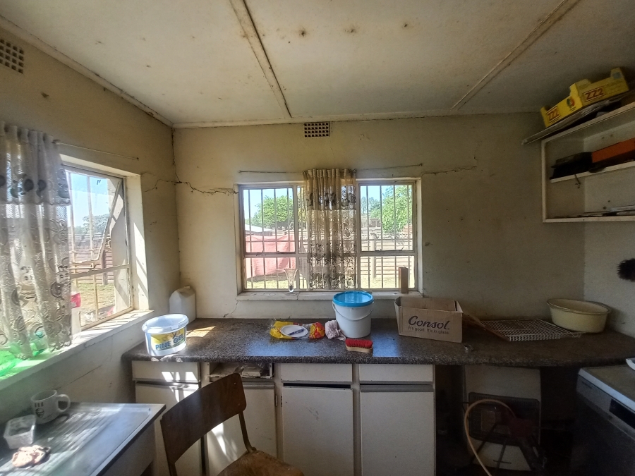 4 Bedroom Property for Sale in Theoville Gauteng