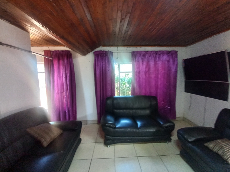 4 Bedroom Property for Sale in Theoville Gauteng