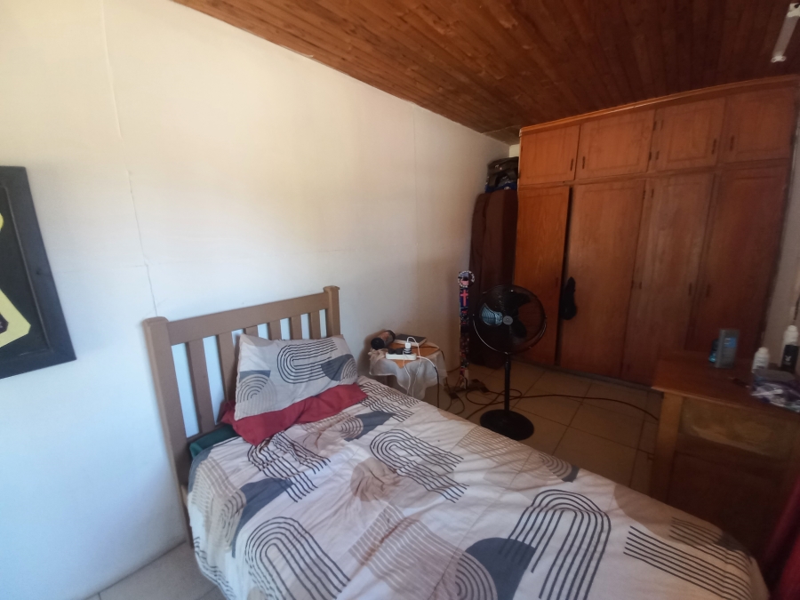 4 Bedroom Property for Sale in Theoville Gauteng