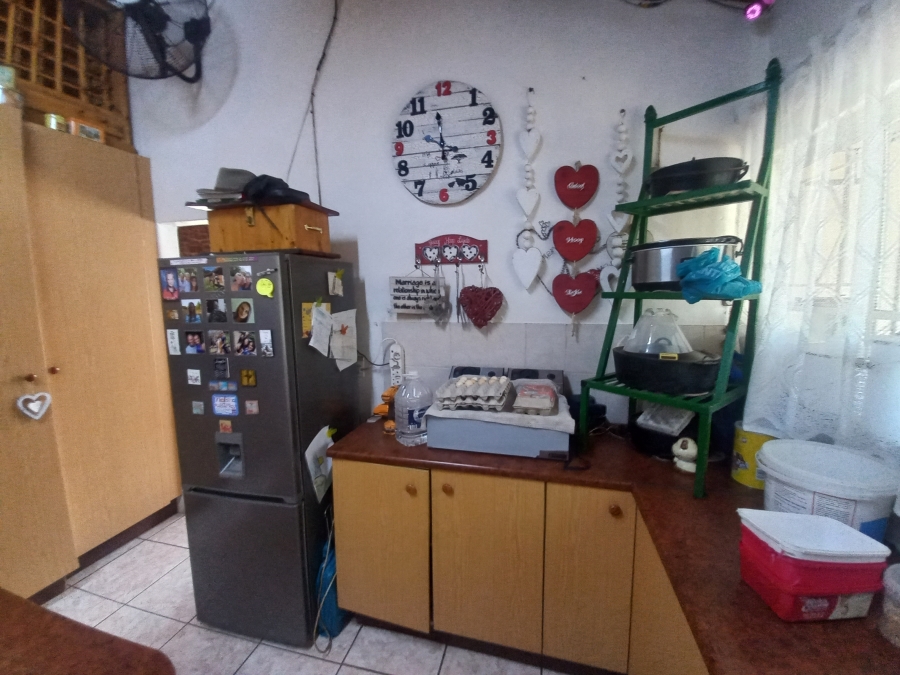 4 Bedroom Property for Sale in Theoville Gauteng