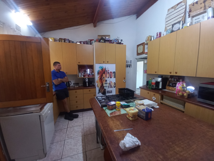 4 Bedroom Property for Sale in Theoville Gauteng