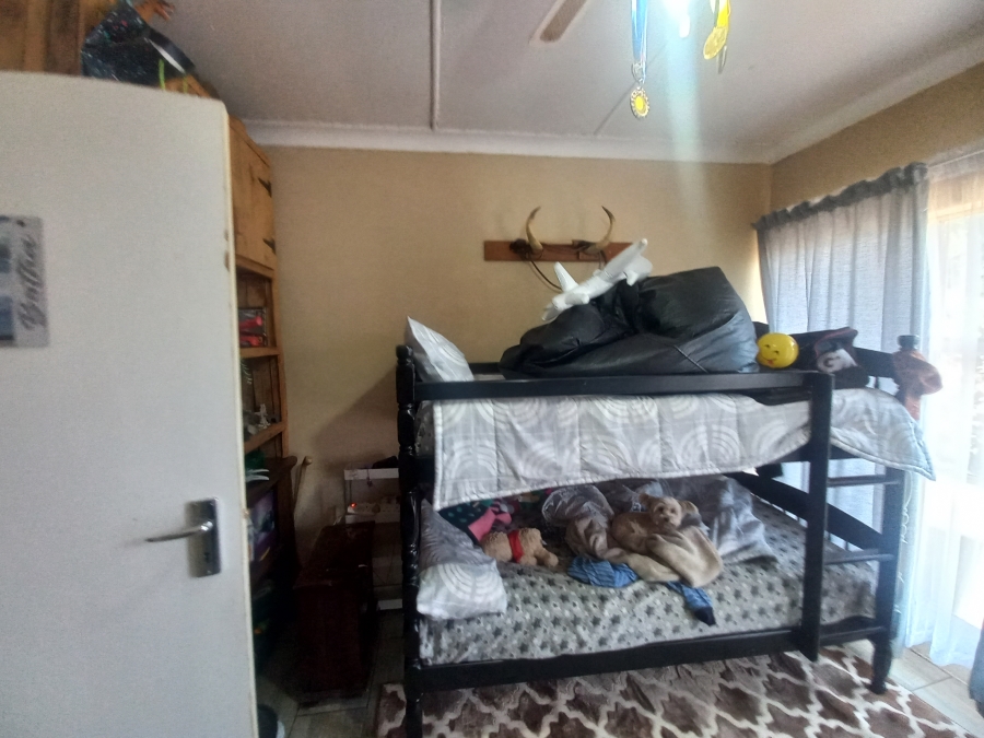 4 Bedroom Property for Sale in Theoville Gauteng