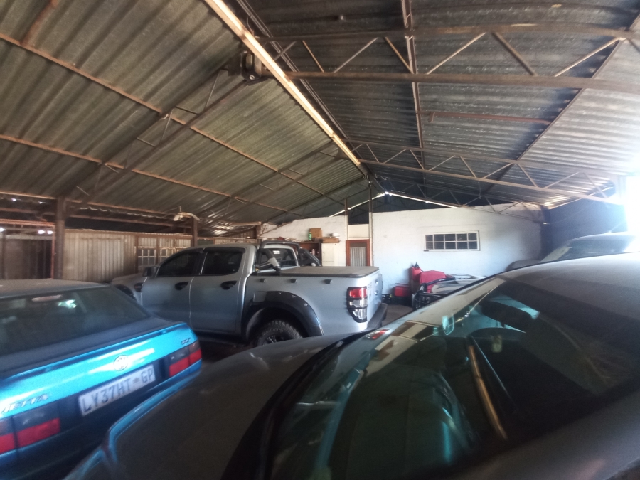 4 Bedroom Property for Sale in Theoville Gauteng