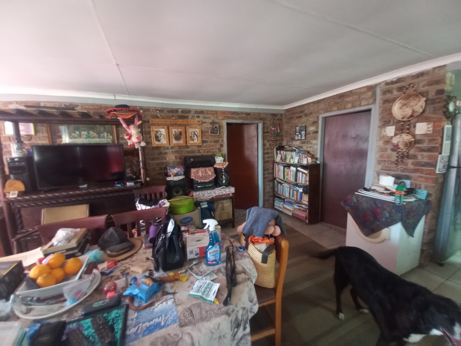 4 Bedroom Property for Sale in Theoville Gauteng