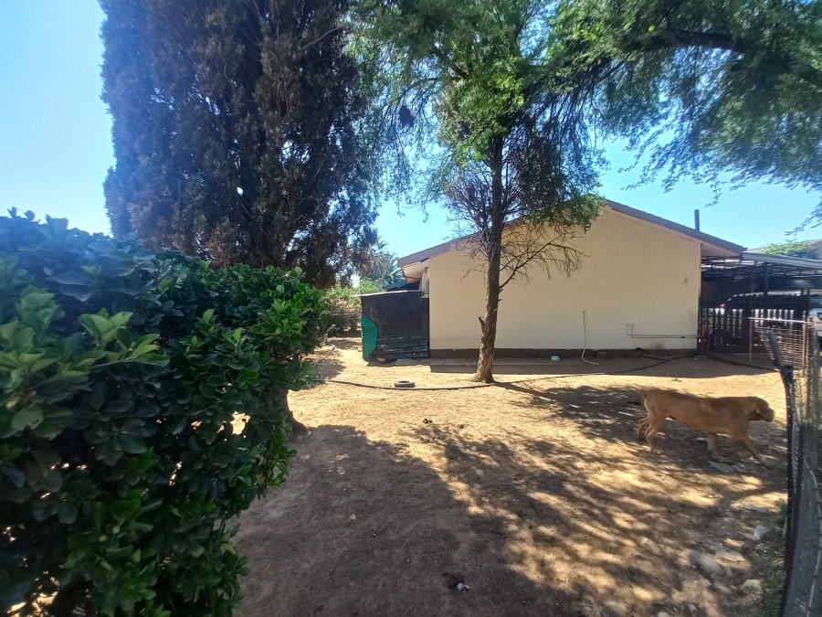 4 Bedroom Property for Sale in Theoville Gauteng