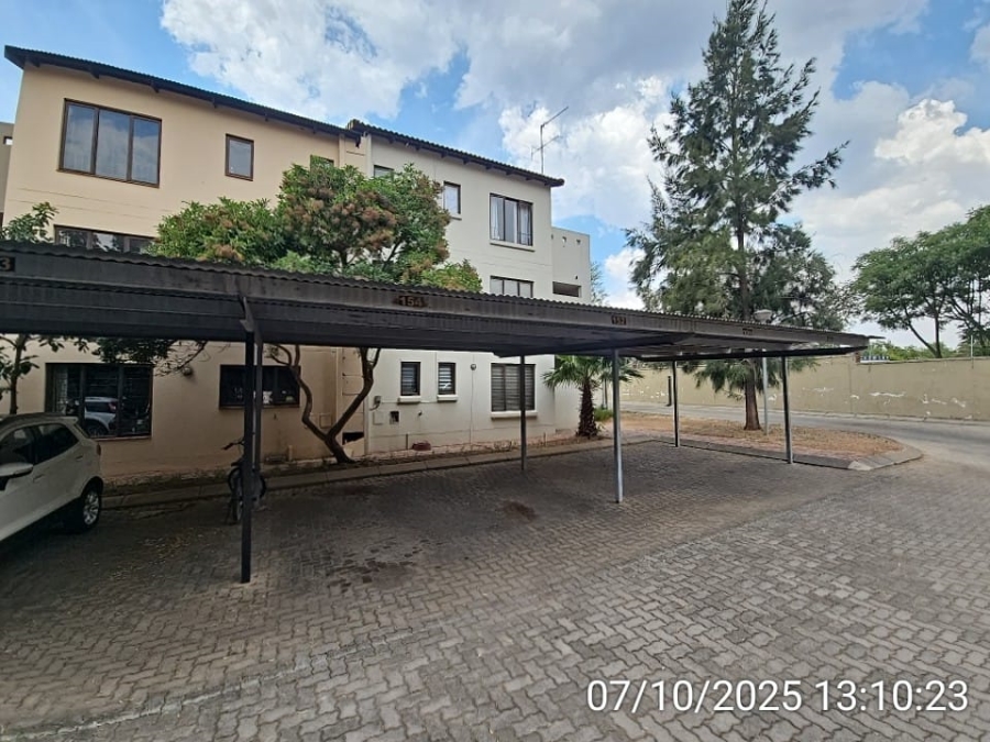 1 Bedroom Property for Sale in Vorna Valley Gauteng