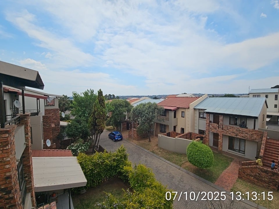 1 Bedroom Property for Sale in Vorna Valley Gauteng