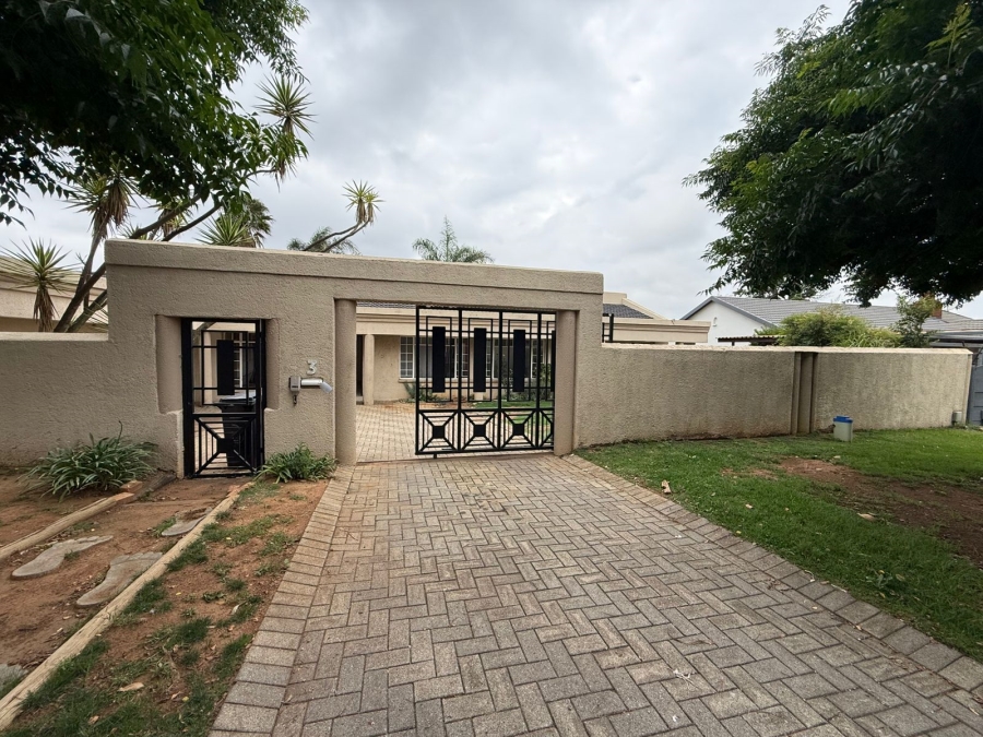 4 Bedroom Property for Sale in Witkoppie Ridge Gauteng