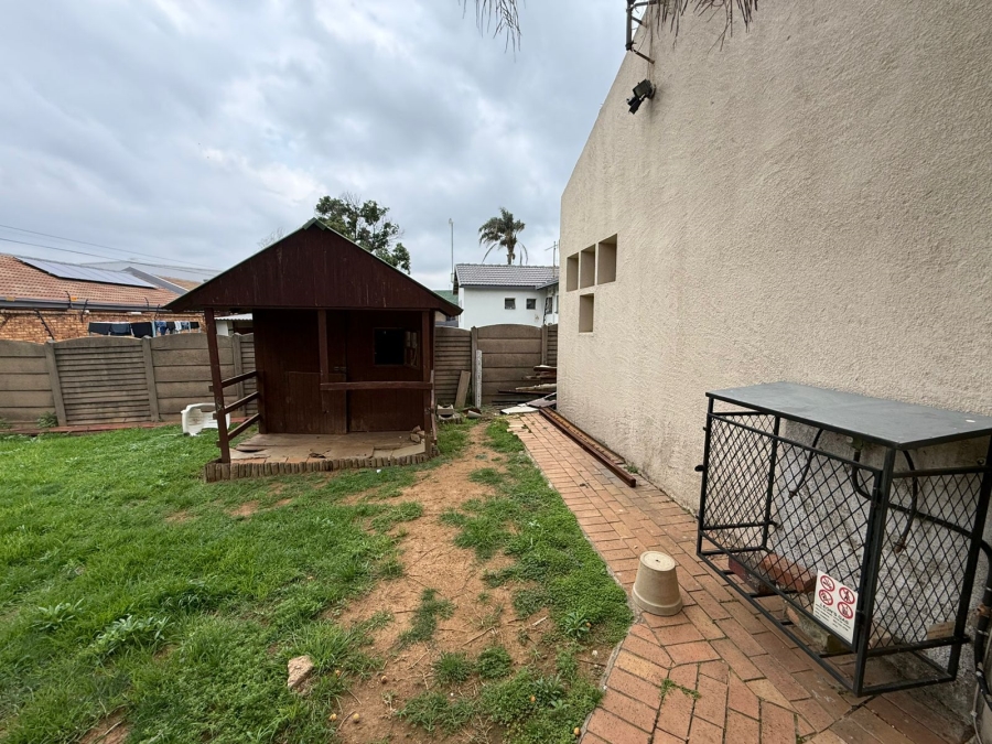 4 Bedroom Property for Sale in Witkoppie Ridge Gauteng