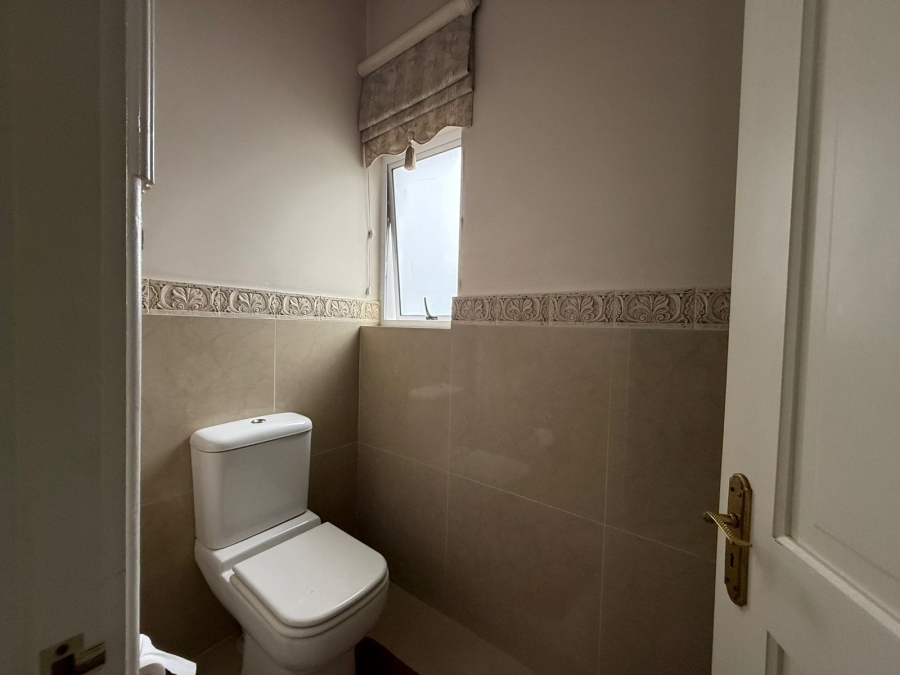 4 Bedroom Property for Sale in Cedar Lakes Gauteng