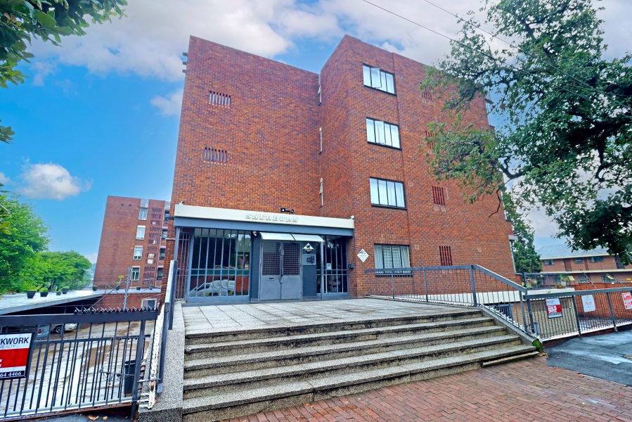 2 Bedroom Property for Sale in Kew Gauteng