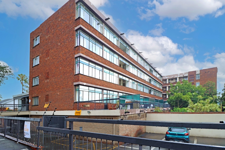 2 Bedroom Property for Sale in Kew Gauteng