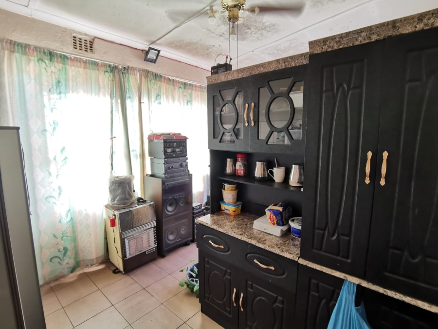 3 Bedroom Property for Sale in Strubenvale Gauteng