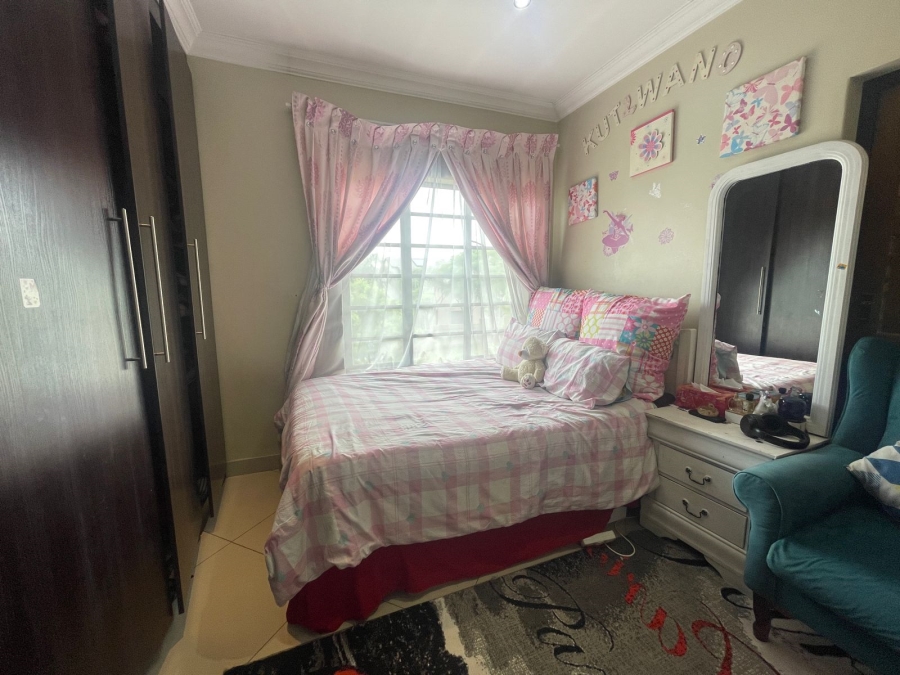 4 Bedroom Property for Sale in Thatchfield Hills Gauteng