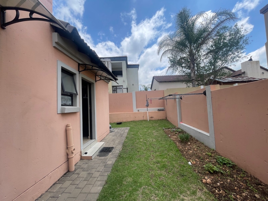 4 Bedroom Property for Sale in Thatchfield Hills Gauteng