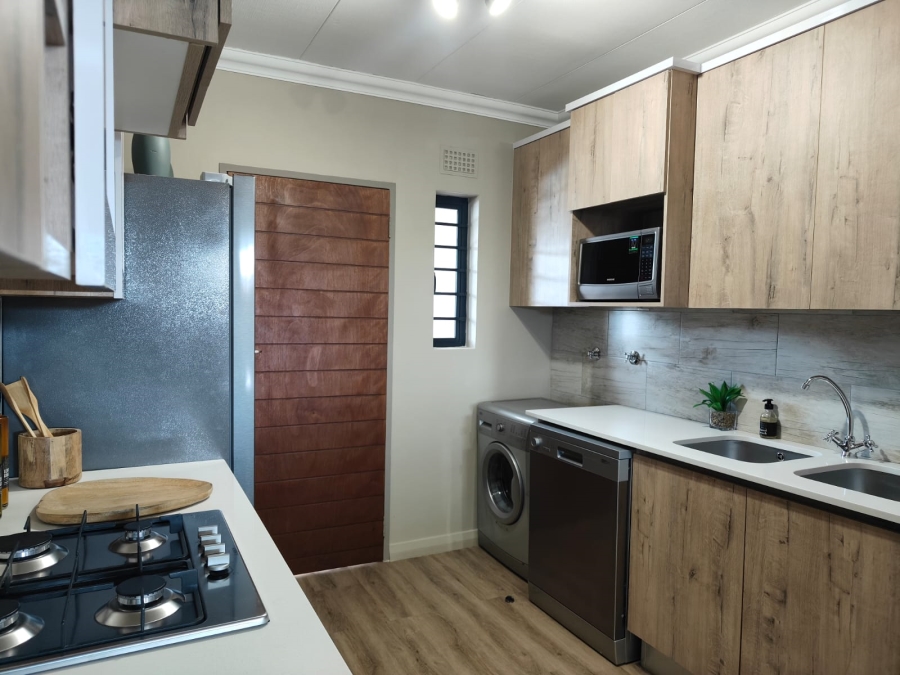 3 Bedroom Property for Sale in Kameeldrift East Gauteng