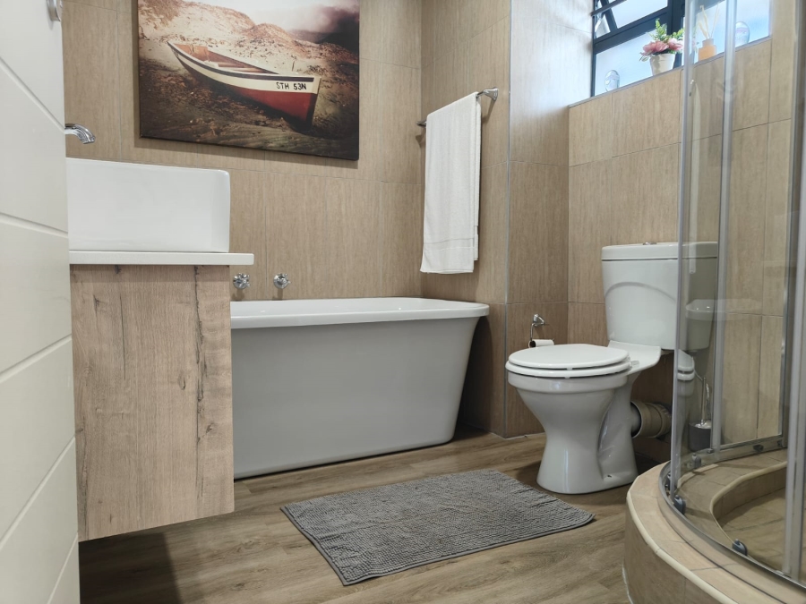 2 Bedroom Property for Sale in Kameeldrift East Gauteng