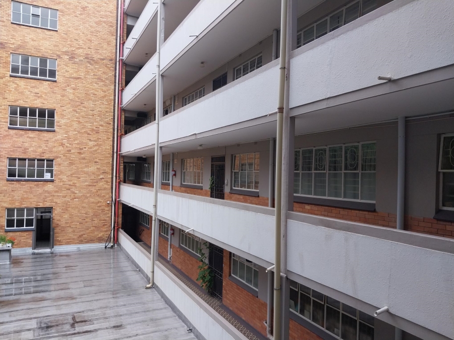 2 Bedroom Property for Sale in Killarney Gauteng