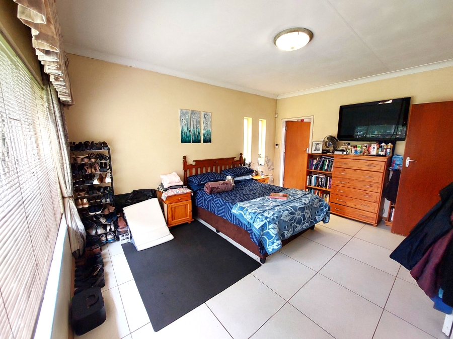 5 Bedroom Property for Sale in Waterkloof Ridge Gauteng