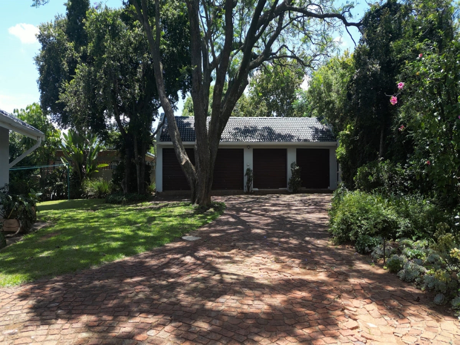 12 Bedroom Property for Sale in Glen Austin Gauteng