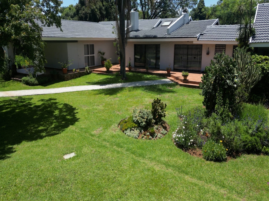 12 Bedroom Property for Sale in Glen Austin Gauteng