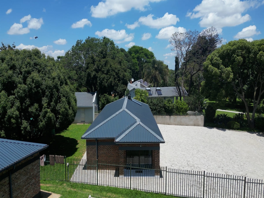 12 Bedroom Property for Sale in Glen Austin Gauteng